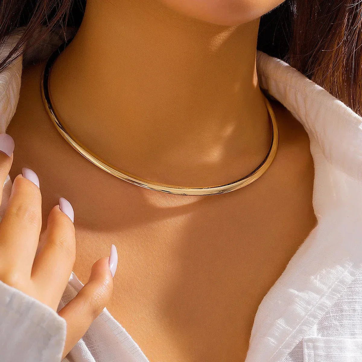 Colar Choker Dourada Smith