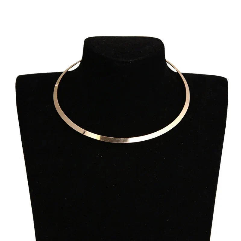 Colar Choker Dourada Smith